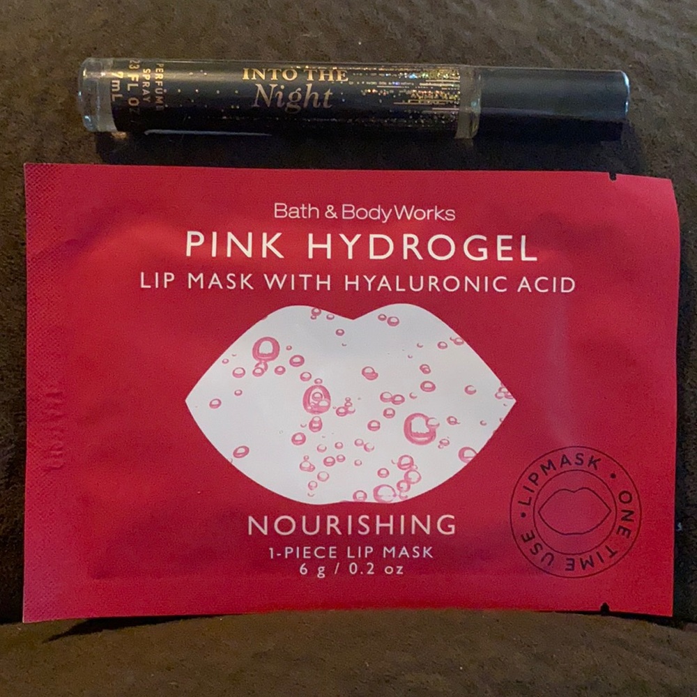 Perfume Spray & Lip Mask